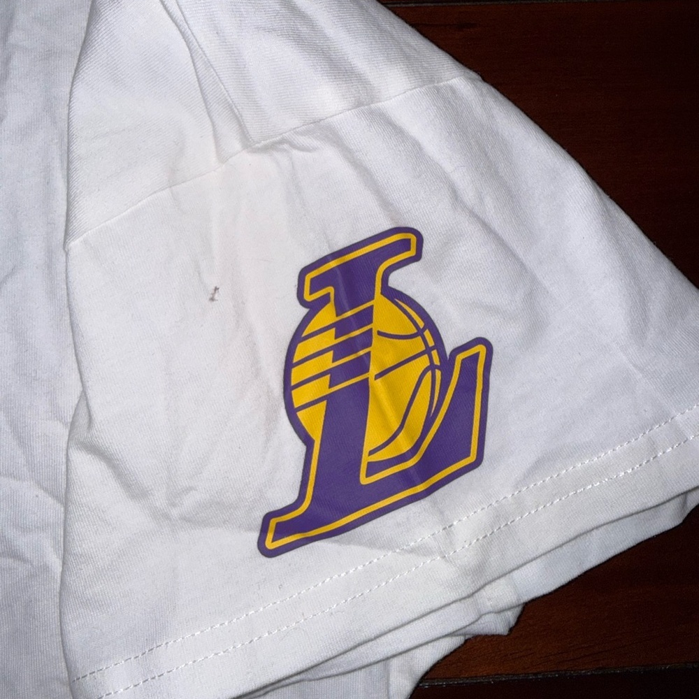 NBA Los Angeles Lakers Cropped t shirt medium cream size M - Picture 4 of 5
